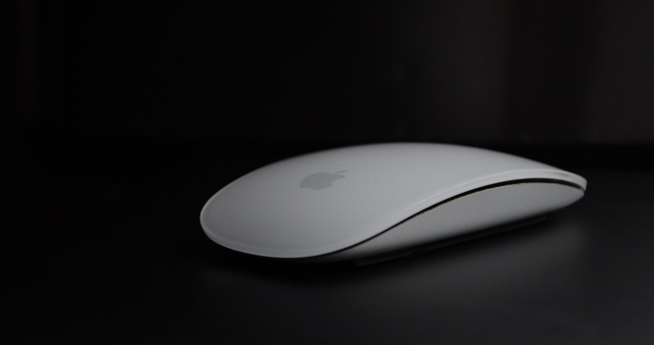 Apple mouse.